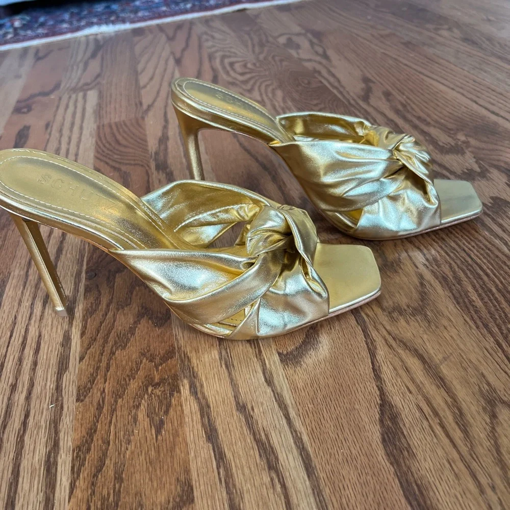 Schutz gold shoes - Picture 6 of 7